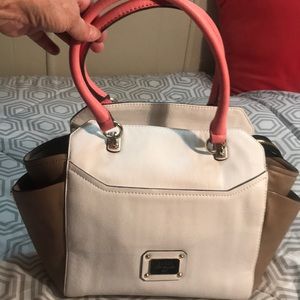 Guess Purse cream and tan 16x11x4